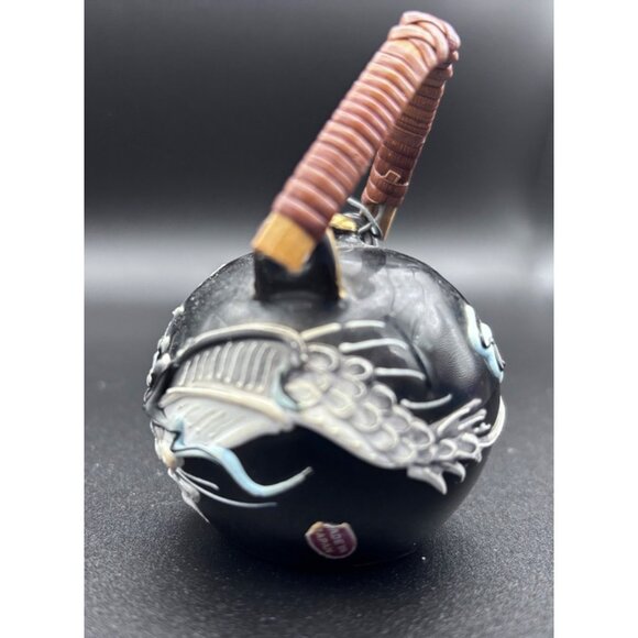 Vintage Japanese Moriage Dragonware Salt & Pepper Shakers Teapot Design - Picture 6 of 8